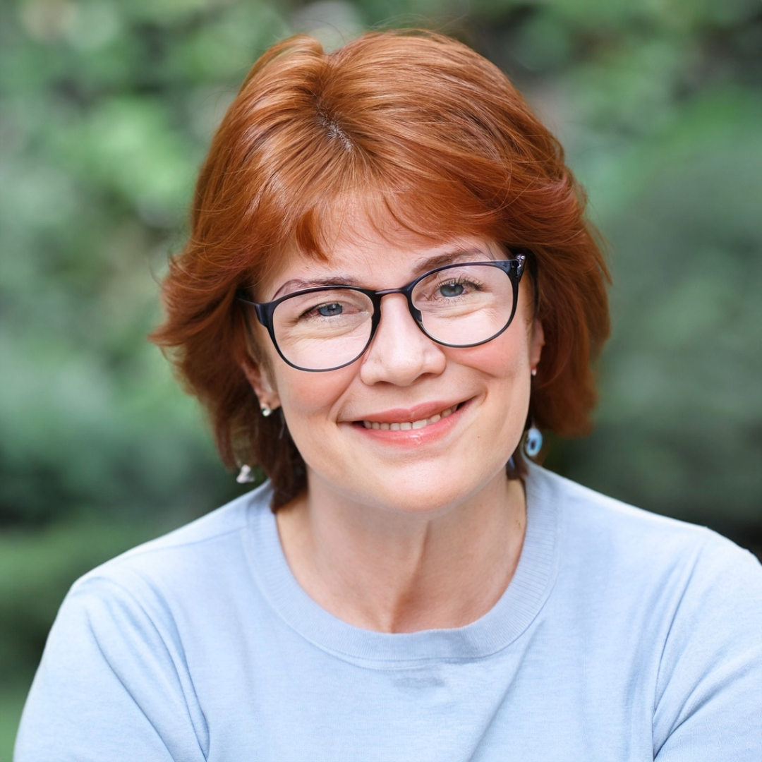 Sarah L.